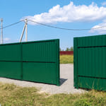 Профлист C-20, RAL 6005, двусторонний, устройство въезда, засыпка трубы Профлист C-20, RAL 6005, двусторонний, устройство въезда, засыпка трубы